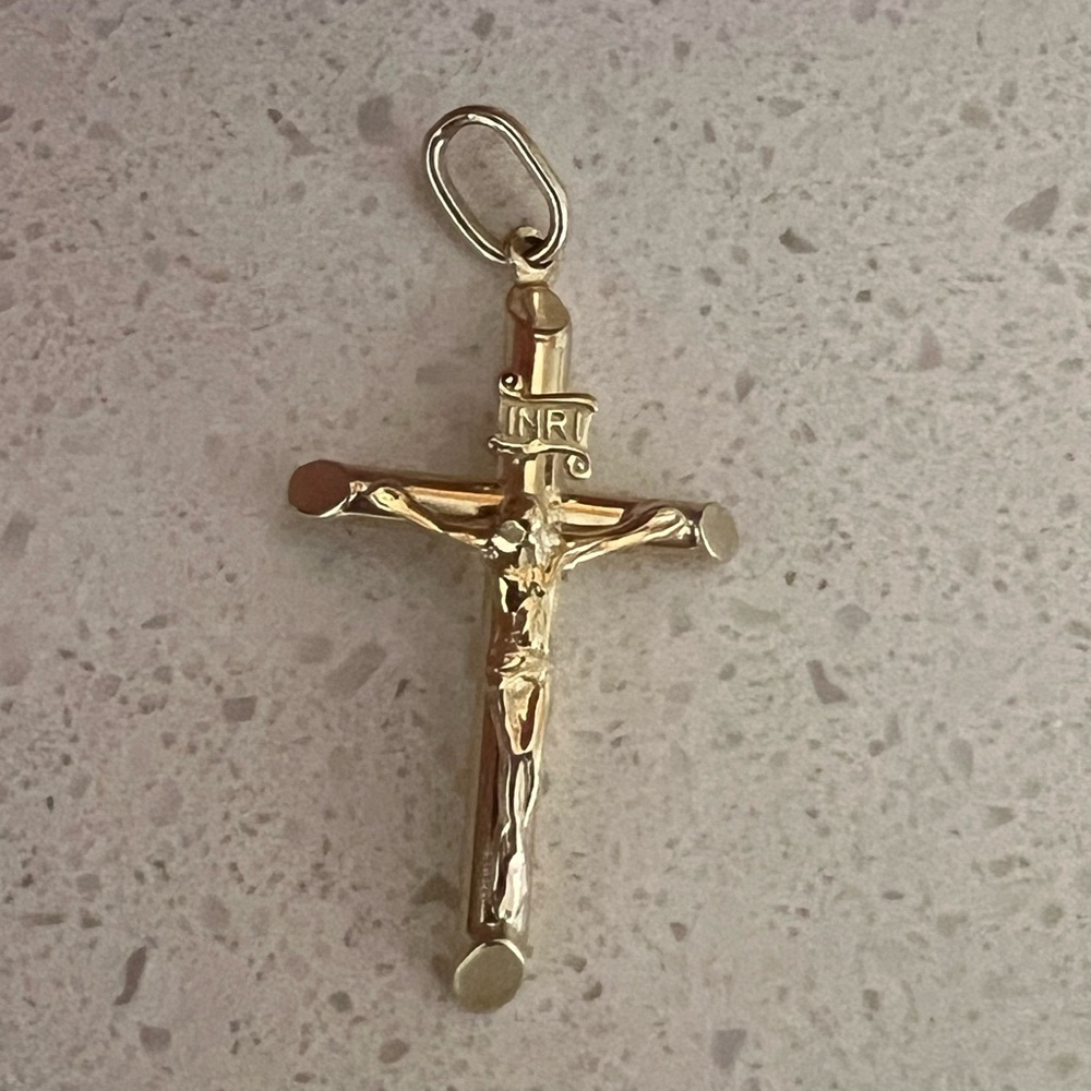 Gold Crucifix Pendant